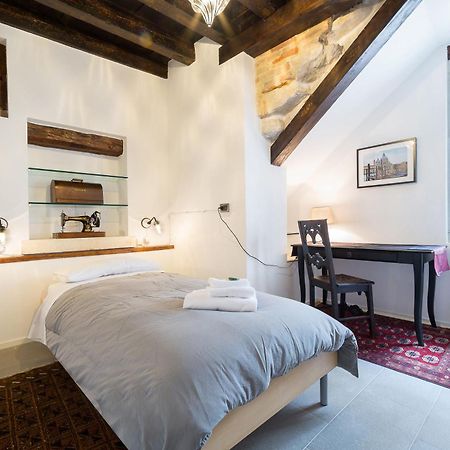 Ve.N.I.Ce Cera Casa Santo Stefano Apartment Venice Ngoại thất bức ảnh