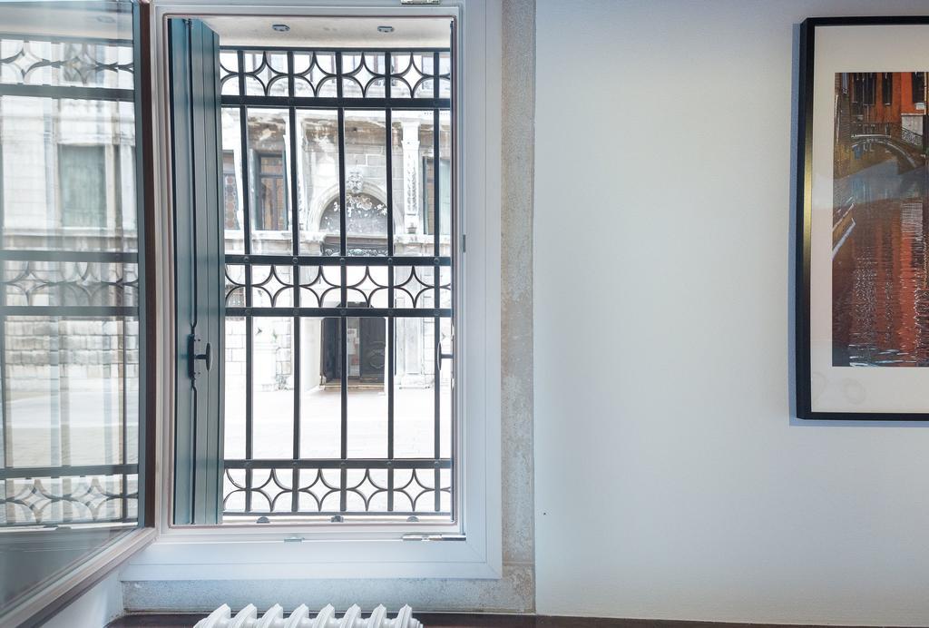 Ve.N.I.Ce Cera Casa Santo Stefano Apartment Venice Ngoại thất bức ảnh