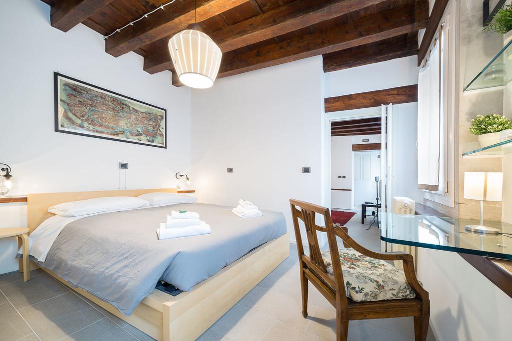 Ve.N.I.Ce Cera Casa Santo Stefano Apartment Venice Ngoại thất bức ảnh